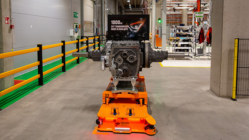The 1000th CVT transmission on an autonomous transport vehicle in Valtra's transmission plant in Suolahti, Finland. 