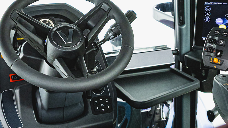 G_corner table-800x450_landscape.jpg